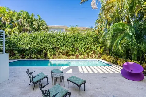 375 W Enid Drive Key Biscayne FL 33149