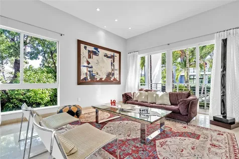 375 W Enid Drive Key Biscayne FL 33149