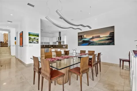 375 W Enid Drive Key Biscayne FL 33149
