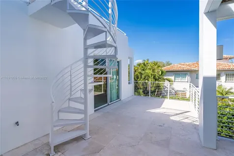 375 W Enid Drive Key Biscayne FL 33149