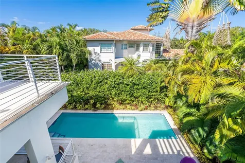 375 W Enid Drive Key Biscayne FL 33149