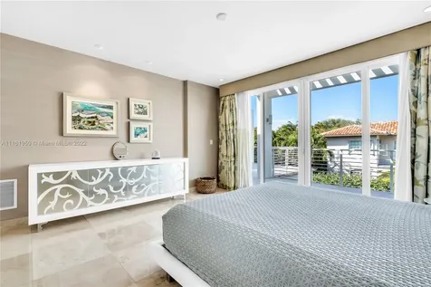 375 W Enid Drive Key Biscayne FL 33149