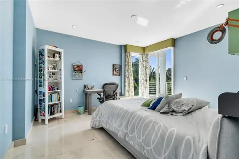 375 W Enid Drive Key Biscayne FL 33149