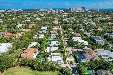375 W Enid Drive Key Biscayne FL 33149