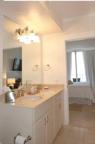 6365 Collins Avenue Miami Beach FL 33141