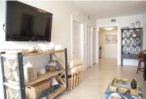 6365 Collins Avenue Miami Beach FL 33141