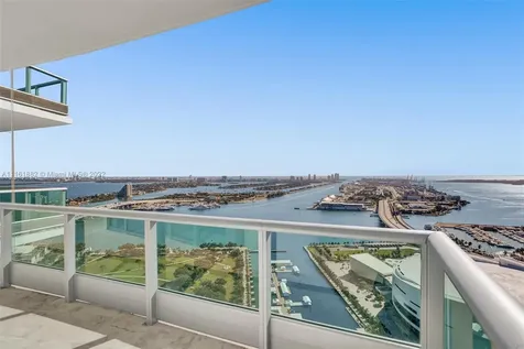 900 Biscayne Boulevard Miami FL 33132