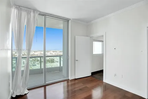 900 Biscayne Boulevard Miami FL 33132