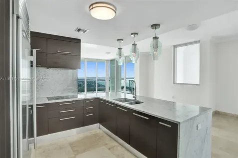900 Biscayne Boulevard Miami FL 33132