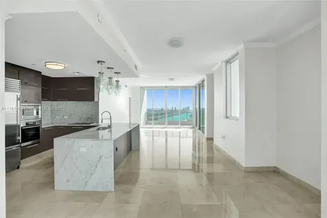 900 Biscayne Boulevard Miami FL 33132