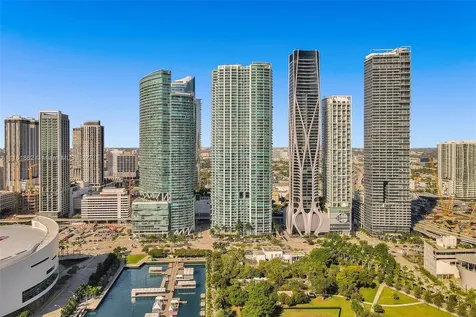 900 Biscayne Boulevard Miami FL 33132