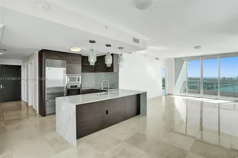 900 Biscayne Boulevard Miami FL 33132