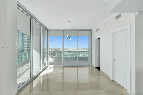 900 Biscayne Boulevard Miami FL 33132