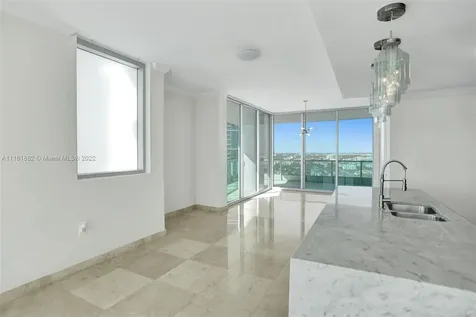 900 Biscayne Boulevard Miami FL 33132