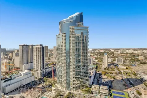 900 Biscayne Boulevard Miami FL 33132