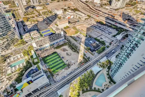 900 Biscayne Boulevard Miami FL 33132