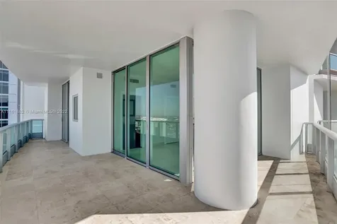 900 Biscayne Boulevard Miami FL 33132