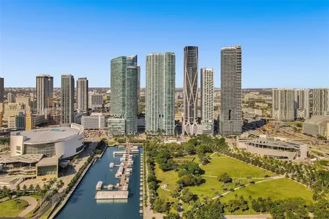 900 Biscayne Boulevard Miami FL 33132