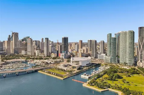 900 Biscayne Boulevard Miami FL 33132