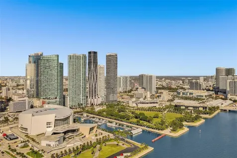 900 Biscayne Boulevard Miami FL 33132
