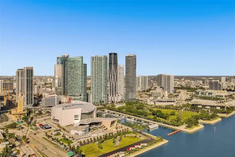 900 Biscayne Boulevard Miami FL 33132