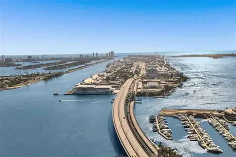 900 Biscayne Boulevard Miami FL 33132