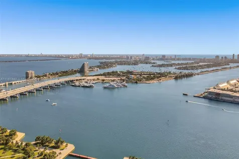 900 Biscayne Boulevard Miami FL 33132