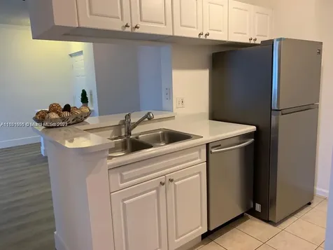 17150 N Bay Road Sunny Isles Beach FL 33160