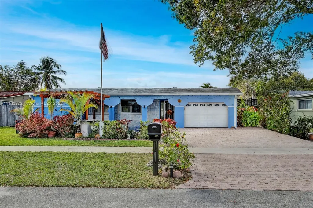 5551 SW 94th Avenue Cooper City FL 33328
