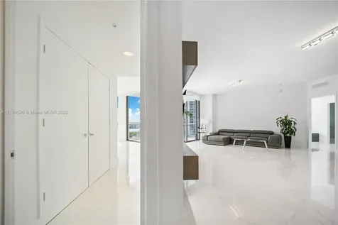 North Miami Beach FL 33160