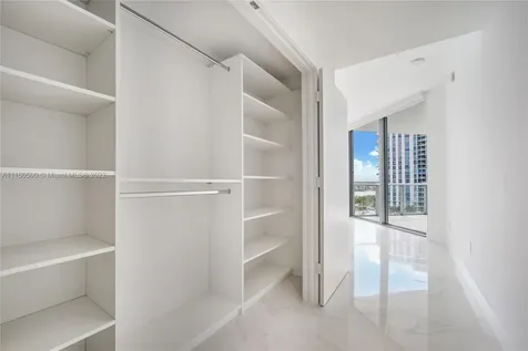 North Miami Beach FL 33160