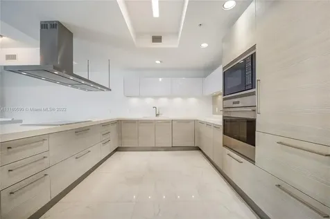 North Miami Beach FL 33160