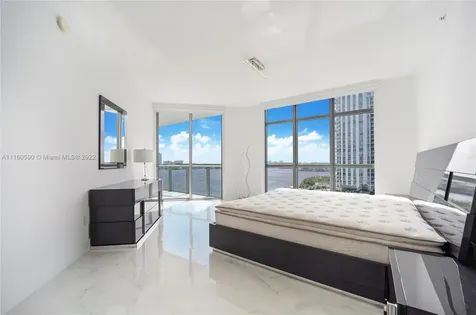 North Miami Beach FL 33160