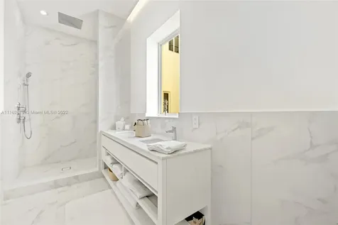 6003 S Laguna Path S Miami Beach FL 33141