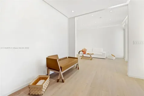 6003 S Laguna Path S Miami Beach FL 33141
