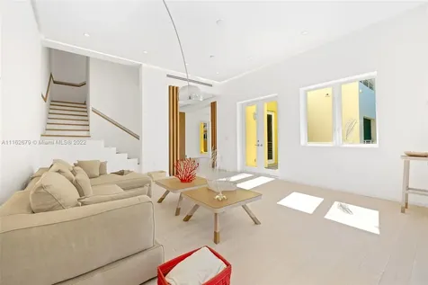 6003 S Laguna Path S Miami Beach FL 33141