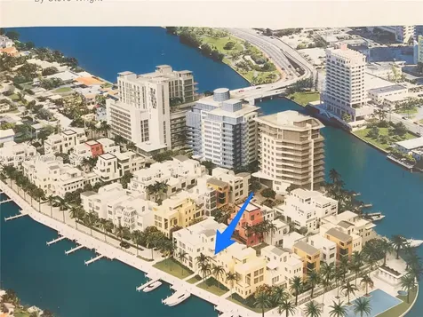 6003 S Laguna Path S Miami Beach FL 33141