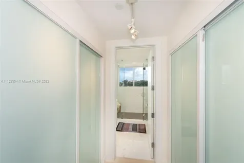1000 Venetian Way Miami FL 33139