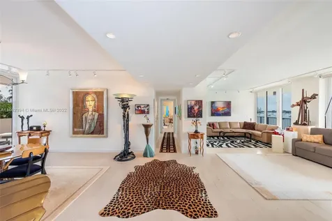 1000 Venetian Way Miami FL 33139