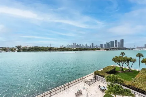 1000 Venetian Way Miami FL 33139