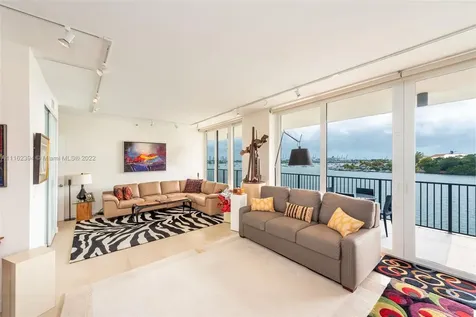 1000 Venetian Way Miami FL 33139