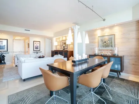 848 Brickell Key Drive Miami FL 33131