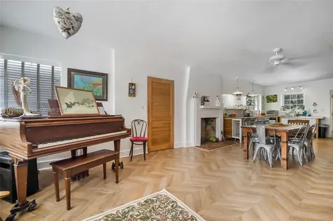 635 NE 68th Street Miami FL 33138