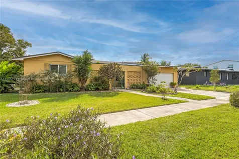 2350 NE 193rd Street Miami FL 33180