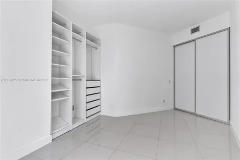 60 SW 13th Street Miami FL 33130