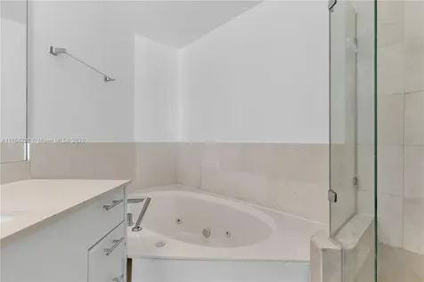 60 SW 13th Street Miami FL 33130