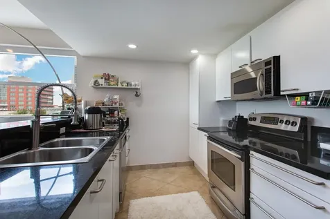 200 Ocean Drive Miami Beach FL 33139