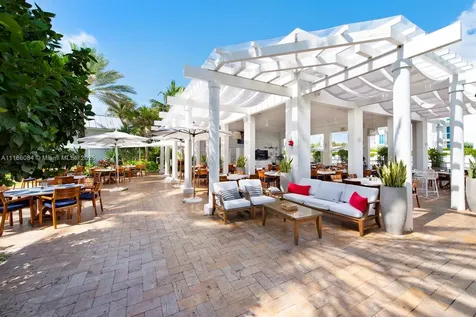 100 S Pointe Drive Miami Beach FL 33139