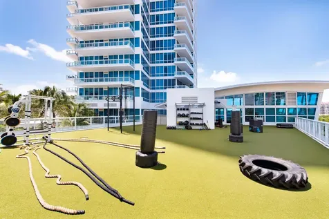 100 S Pointe Drive Miami Beach FL 33139