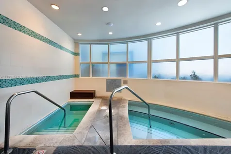 100 S Pointe Drive Miami Beach FL 33139
